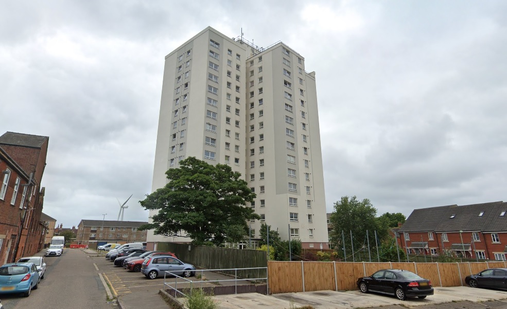 St Peters Court Lowestoft's only highrise flats WILL be demolised